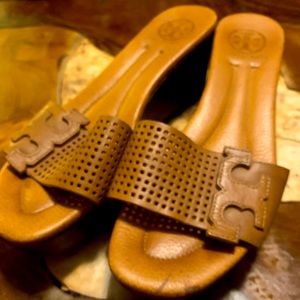 Tory Burch Tan/Light brown wedges size 7.5